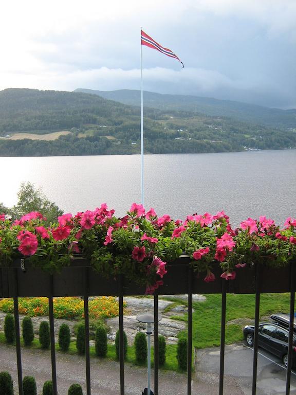 Brattrein Hotel Notodden Exterior foto