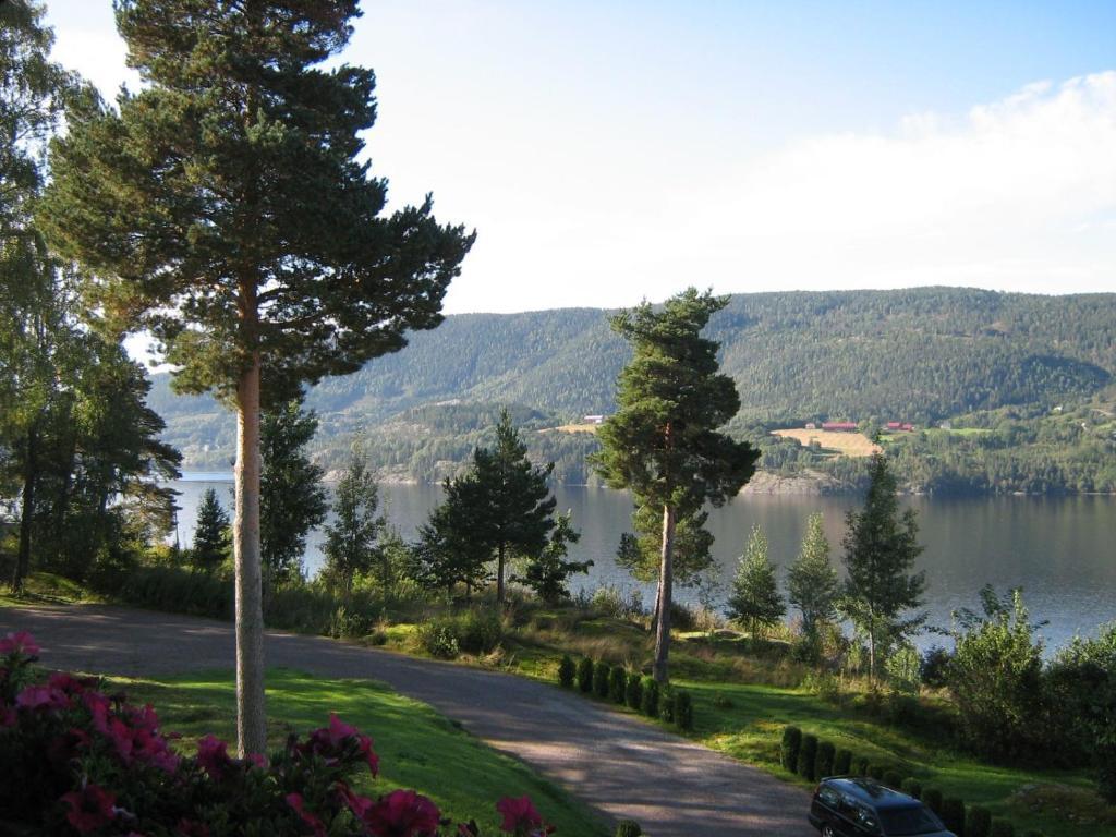 Brattrein Hotel Notodden Exterior foto